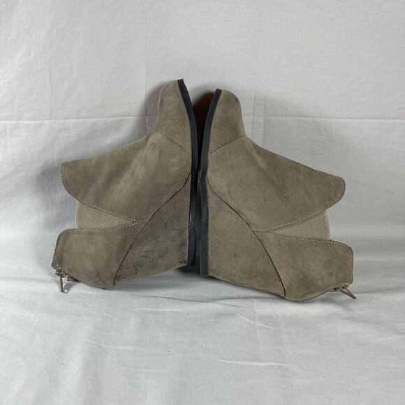 Maurices‎ Women's Taupe Grey Wedge Back Zip Ankle Boots Shoe Size 9.5 - Picture 6 of 8